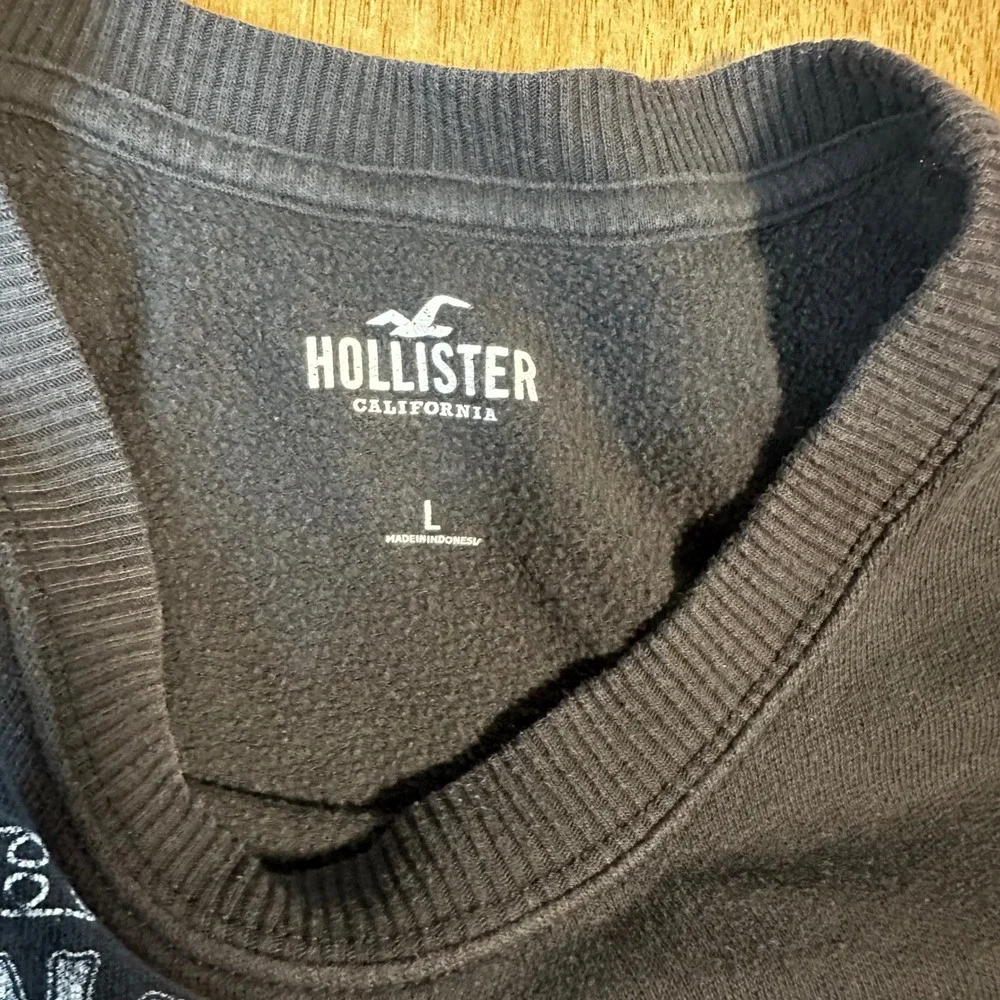 Hollister Sun Surf Festival Sweatshirt Graphic Print Crewneck Long Sleeve Black - Picture 5 of 6